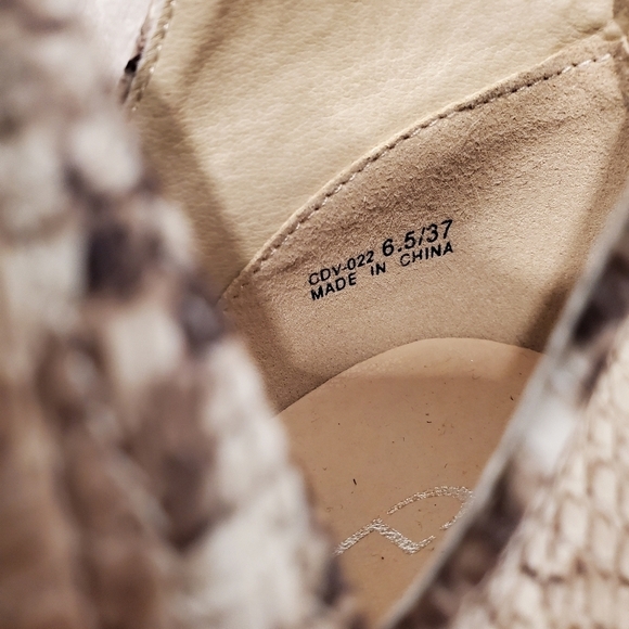 NEW CL by Chinese Laundry Cherish Bootie Beige - Picture 5 of 7